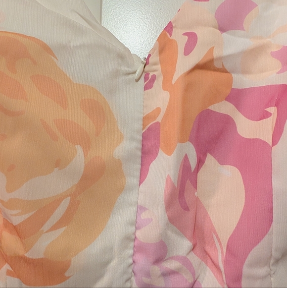 Petal & Pup Kaori Midi Dress - 4 - Picture 3 of 9